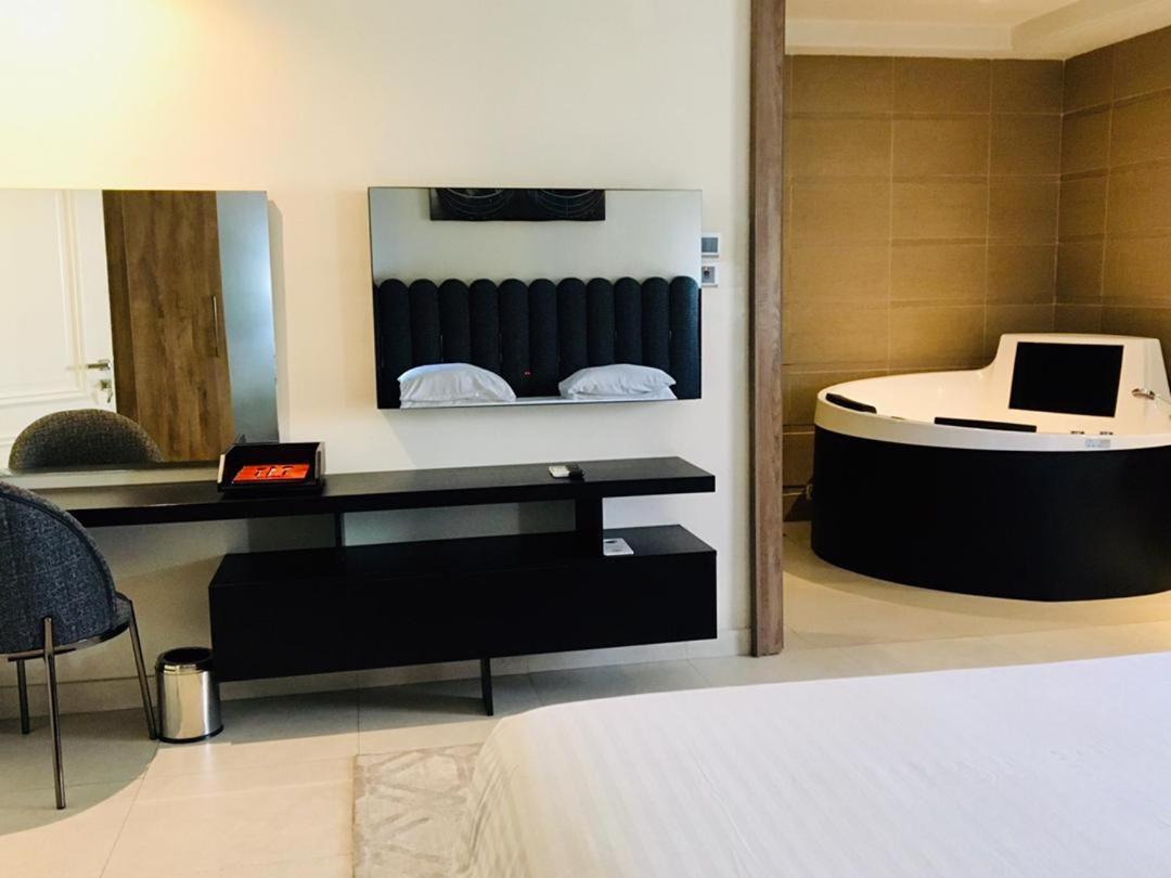 Summerset Continental Hotel Maitama By T E L E Hospitality อาบูจา ภายนอก รูปภาพ