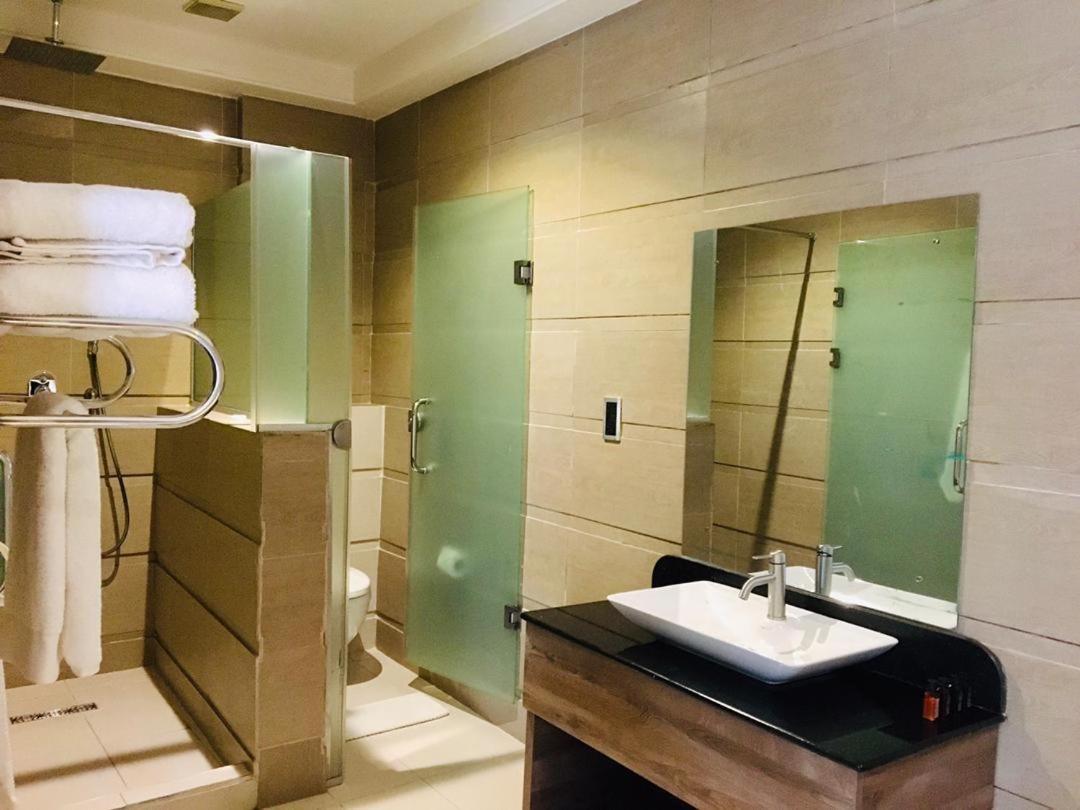 Summerset Continental Hotel Maitama By T E L E Hospitality อาบูจา ภายนอก รูปภาพ