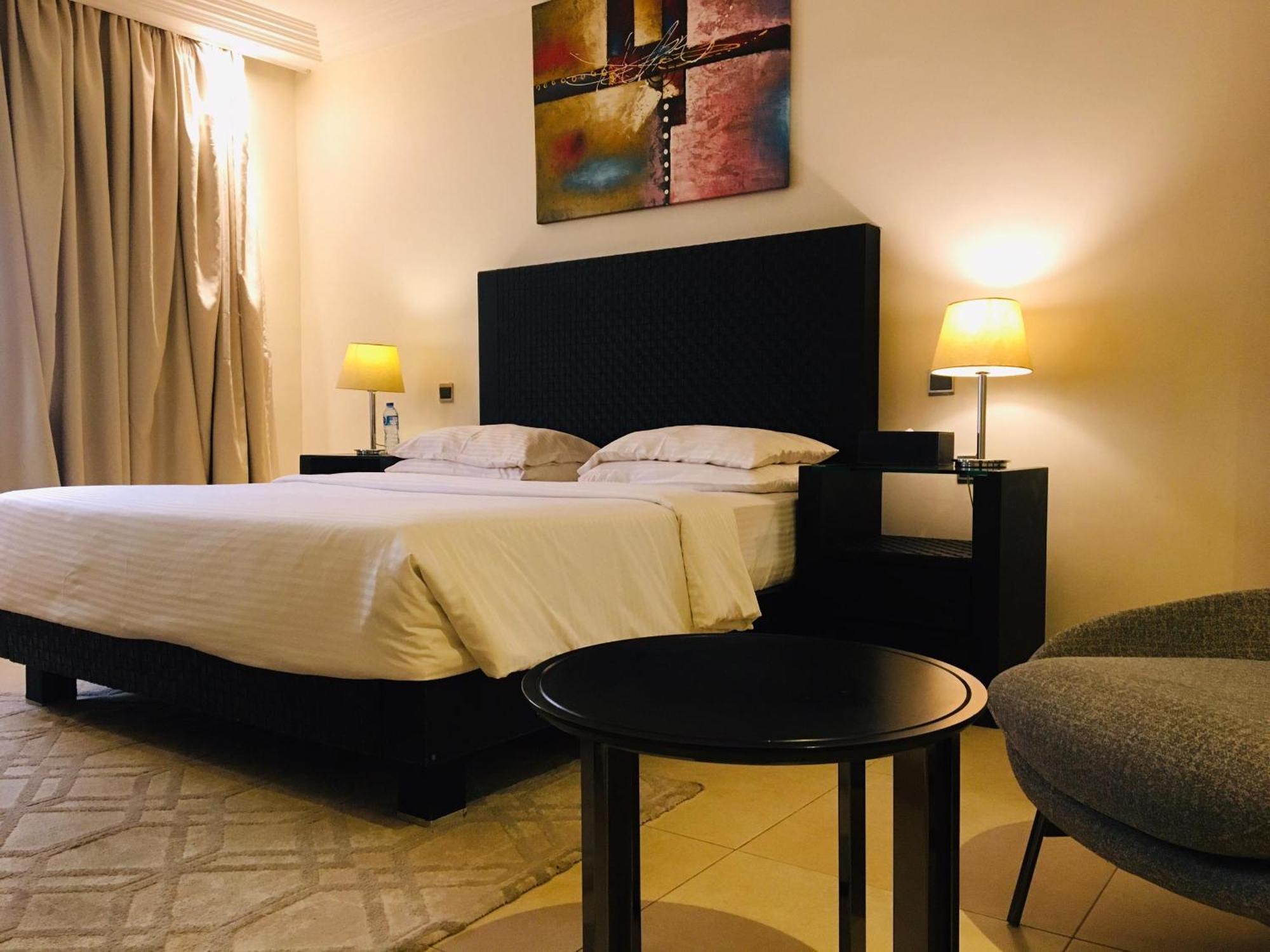 Summerset Continental Hotel Maitama By T E L E Hospitality อาบูจา ภายนอก รูปภาพ