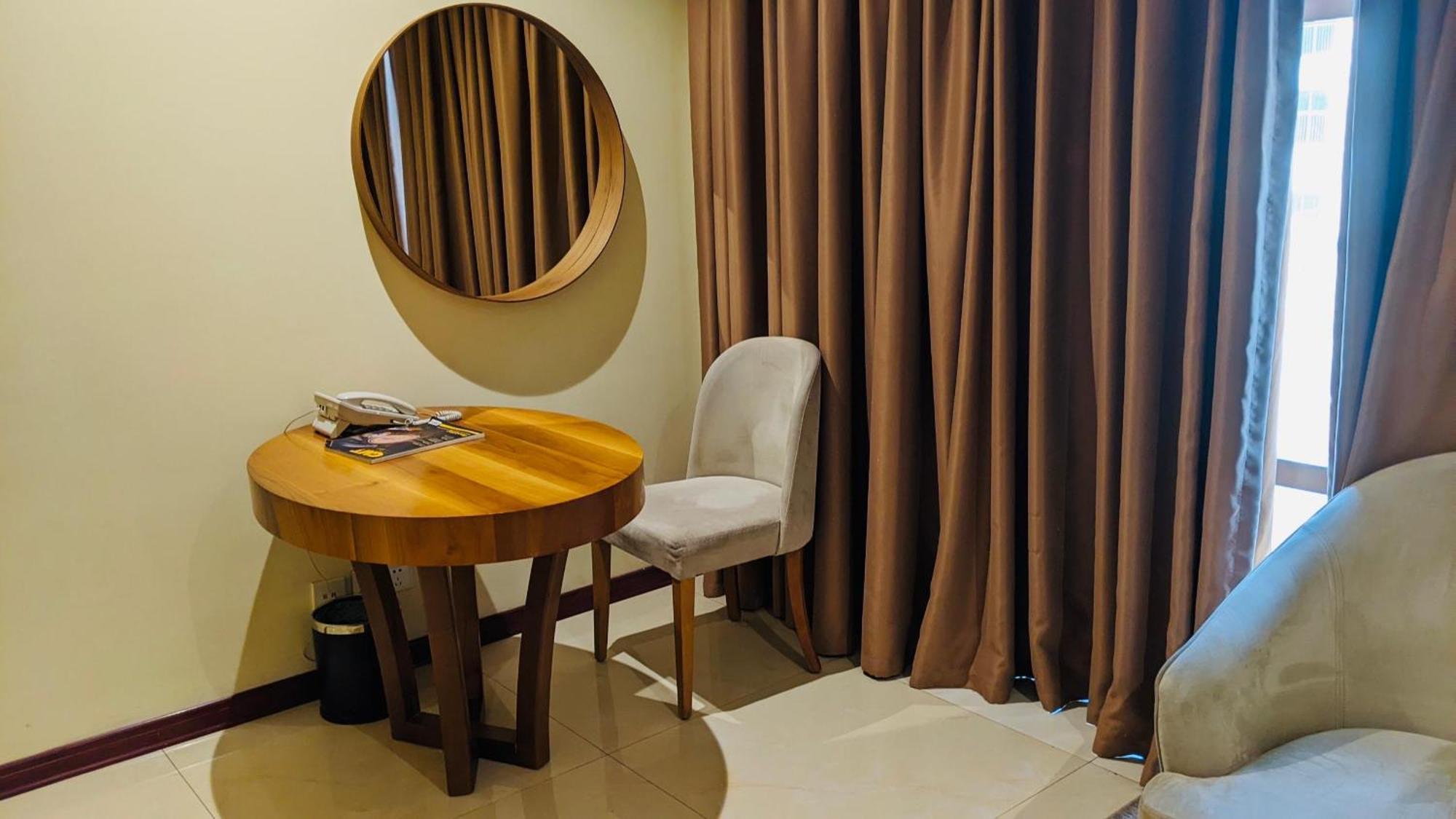 Summerset Continental Hotel Maitama By T E L E Hospitality อาบูจา ภายนอก รูปภาพ